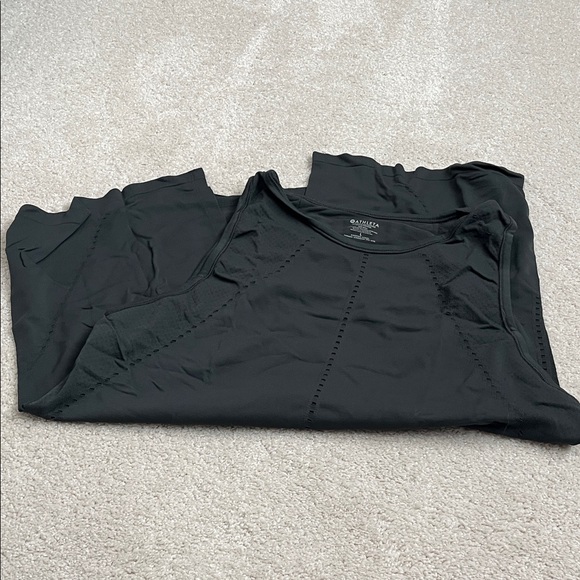 NWOT Athleta Foothill Tank in size large in Gunmetal Grey - Picture 2 of 7